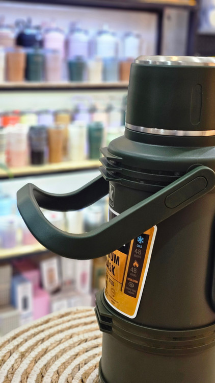 فلاسک استیل وکیوم 2.5 لیتری jk اصل برای سفر و طبیعتگردی سبز